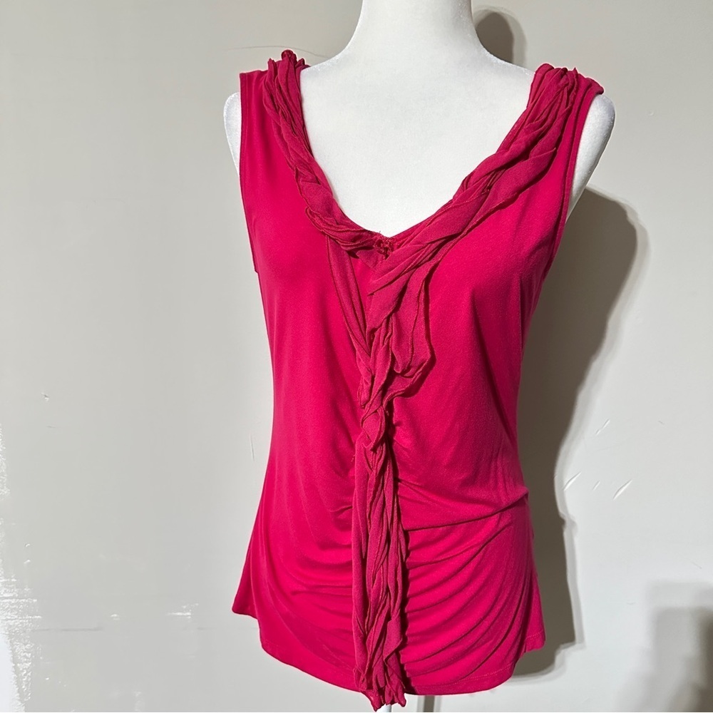 👉 New York & Company Stretch Sleeveless Ruched Top – Red Braided V-Neck – Size L